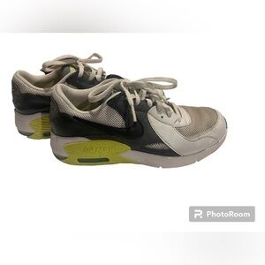 EUC Boys Nike Air Max Excee 4.5Y